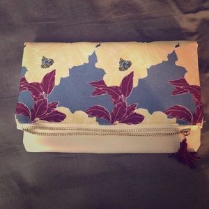 New FabFitFun x Rachel Pally reversible clutch